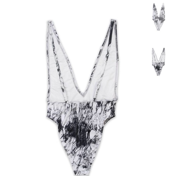 Black & White Marble Low V-Neck One Piece - Picture 4 of 5